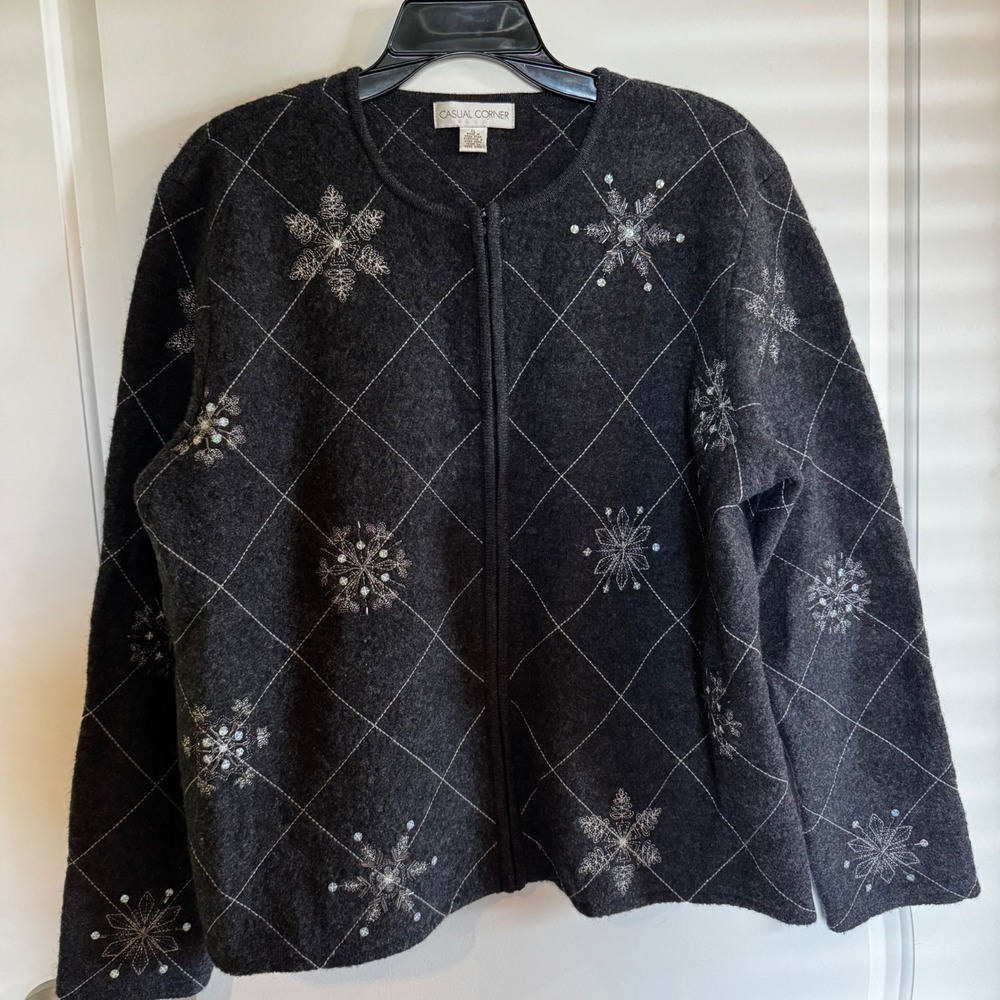 Casual Corner Cardigan Women XL Grey Wool Snowflake Beaded Zip Up Holiday